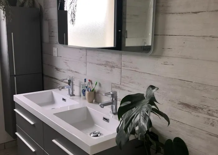 4 - 8 Personnes Changé